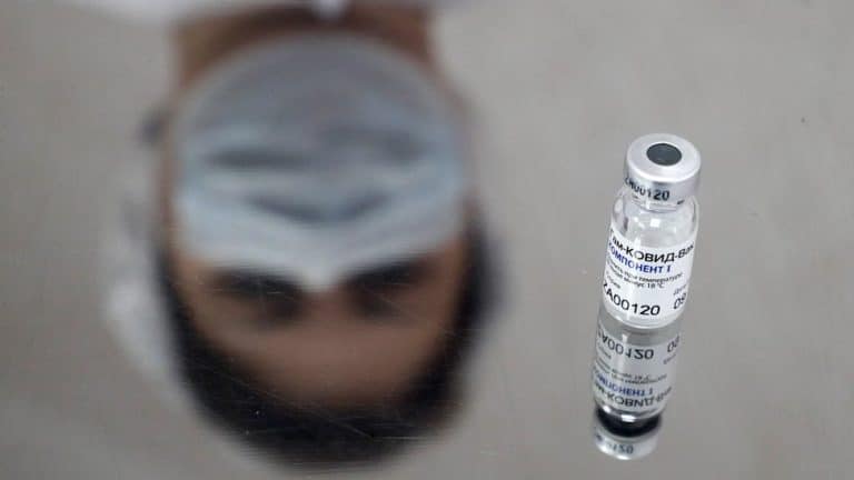 Korona virus i vakcinacija: Ruska vakcina Sputnjik V – šta se zna o njoj