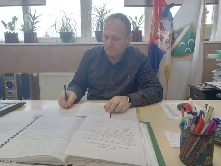 Novopazarska Gimnazija spremna za drugo polugodište(video)