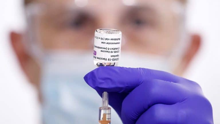 Korona virus i vakcinija: Zašto države obustavljaju upotrebu Astrazeneka vakcine i šta kažu na Balkanu