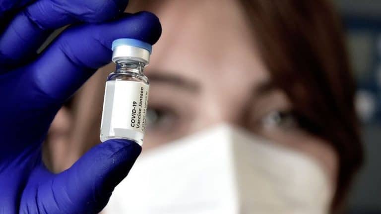 Korona virus i vakcine: Ko je do sada dobio dve milijarde doza