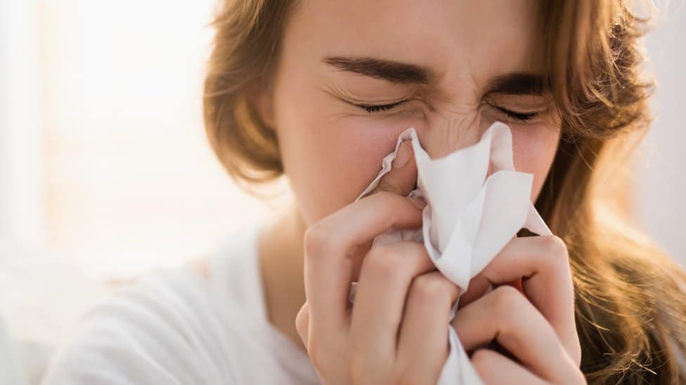 Korona virus: Delta soj izaziva glavobolju i kijavicu Korona virus: Delta soj izaziva glavobolju i kijavicu