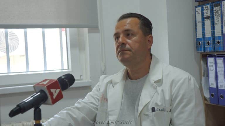 Tuberkuloza potvrđena kod osam đaka u Novom Pazaru, netestirani učenici  neće ići u školu (video)