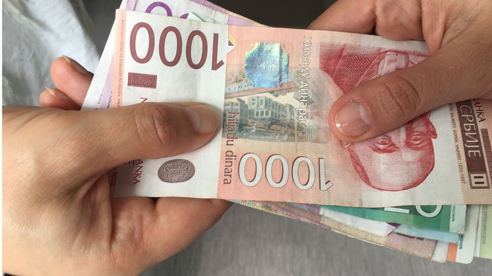 Ekonomija: Novčana davanja u Srbiji – ko će sve (još) dobiti novac, koliko i ko će to vraćati