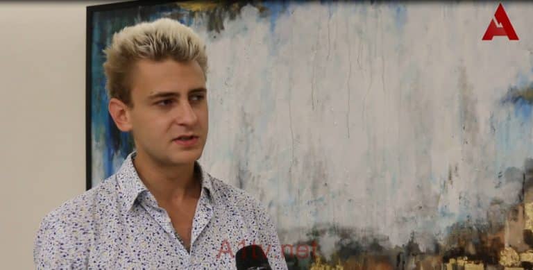 Mladi pijanista iz Novog Pazara dobio besplatne doktorske studije u Ankari (video)