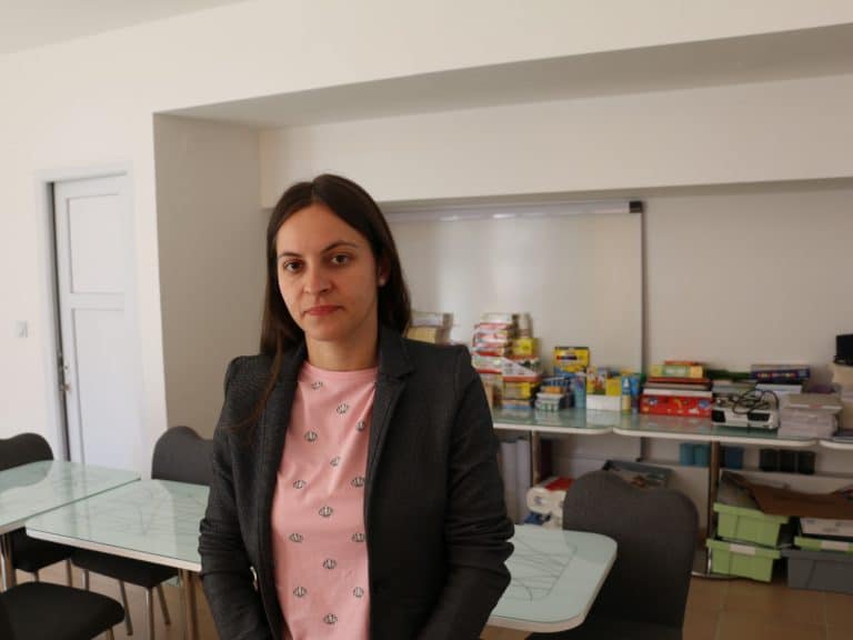 Psiholog: Pomeranje sata utiče na psihu čoveka (video)