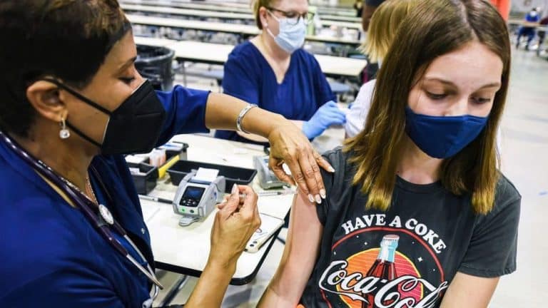 Korona virus: Za sada nema produženja važenja kovid propusnica u Srbiji, Nemačka ukida vanredno stanje sledećeg meseca
