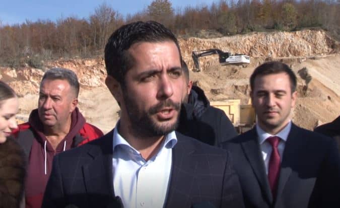 Momirović: Novi infrastrukturni projekti u NP (video) Momirović: Novi infrastrukturni projekti u NP (video)