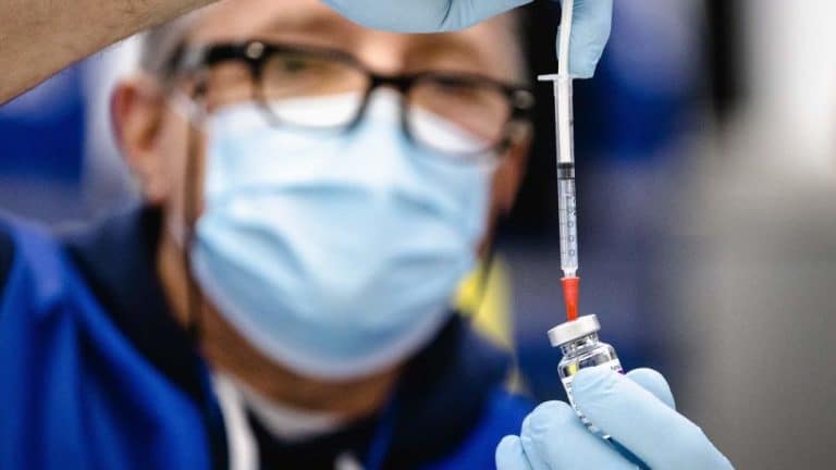 Korona virus: U Srbiji preminulo još 50 ljudi, SZO upozorava – Evropa bi mogla da se suoči sa talasom smrti do proleća