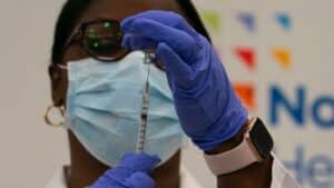 Korona virus, Amerika i posao: Ako odbijate vakcinaciju, treba li da dobijete otkaz