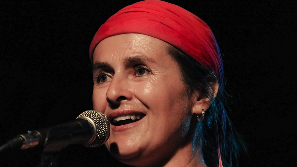 Korona virus i Češka: Folk pevačica Hana Horka se namerno zarazila i potom preminula