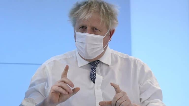 Korona virus, Britanija i premijer: Pred Borisom Džonsonom prelomna nedelja – istražuje se žurka u Dauning stritu u vreme kovid karantina