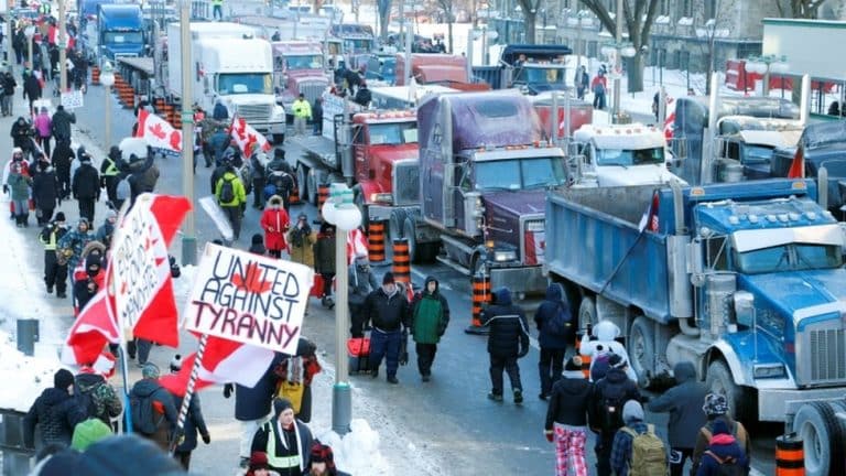 Korona virus, Kanada i protesti: „Konvoj slobode“ – Kamiondžije paralisale Otavu zbog vakcinacije