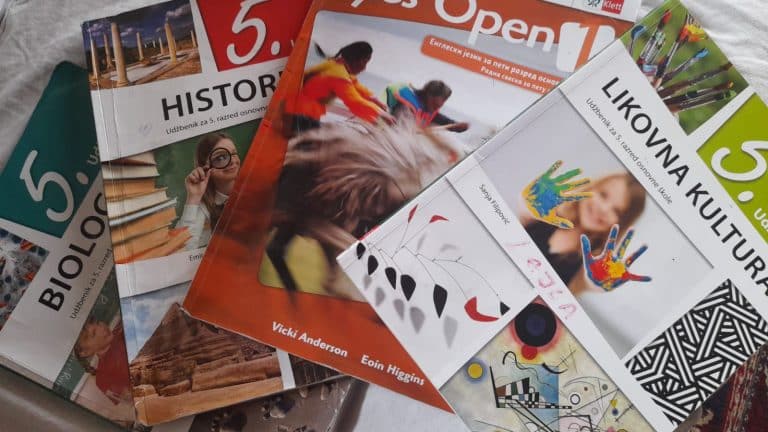 Danas počinje prijava za besplatne udzbenike