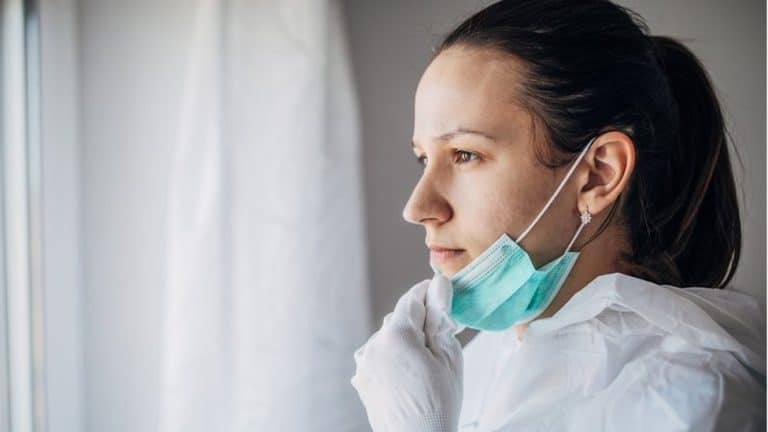 Korona virus: Dve godine od prvog slučaja u Srbiji, popuštaju mere u Evropi