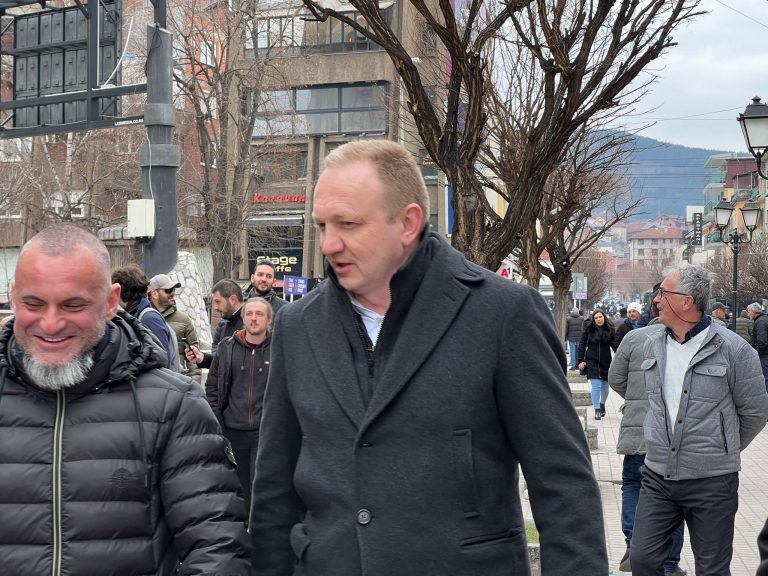 Danas: Vučićev odgovor Đilasu zavisi od rezultata istraživanja javnog mnjenja