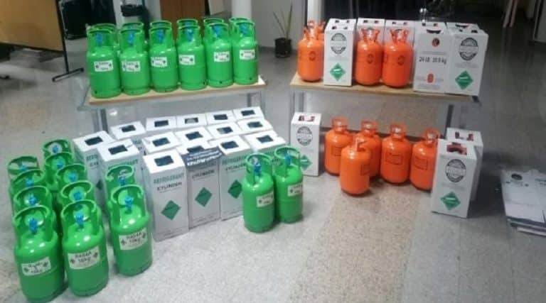 U autobusu iz Novog Pazara umesto prtljaga pronađen freon