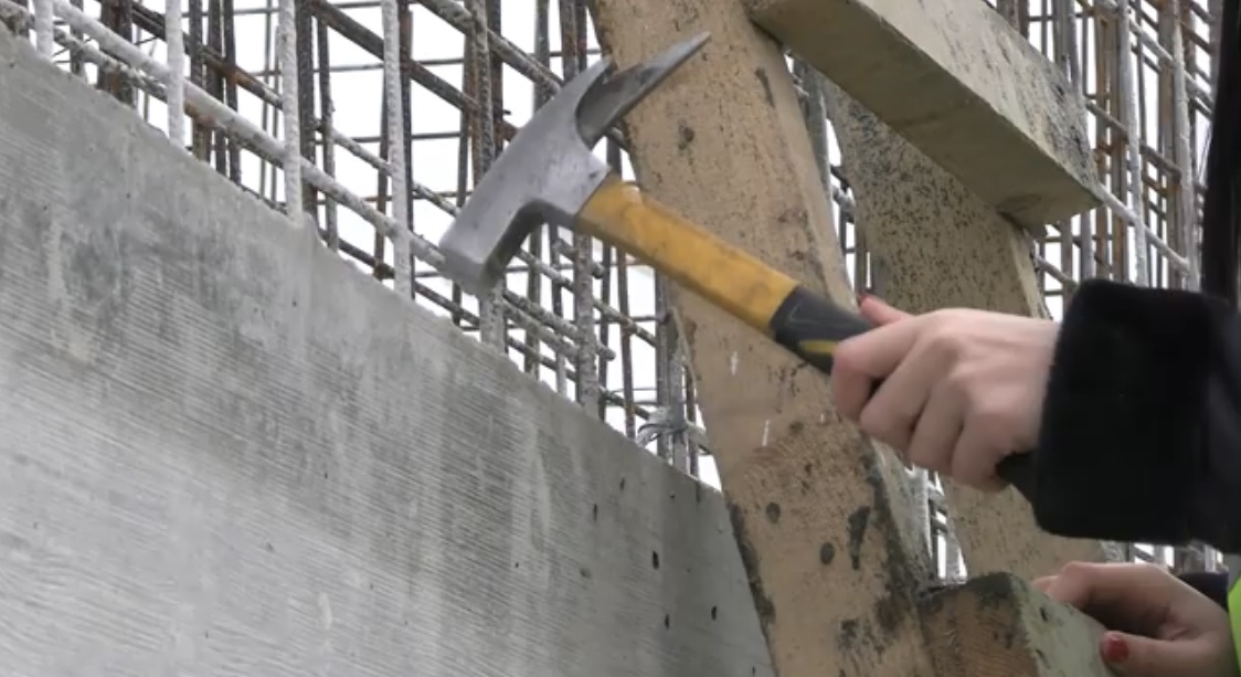 Da li su bezbedni građevinski radnici? (video)