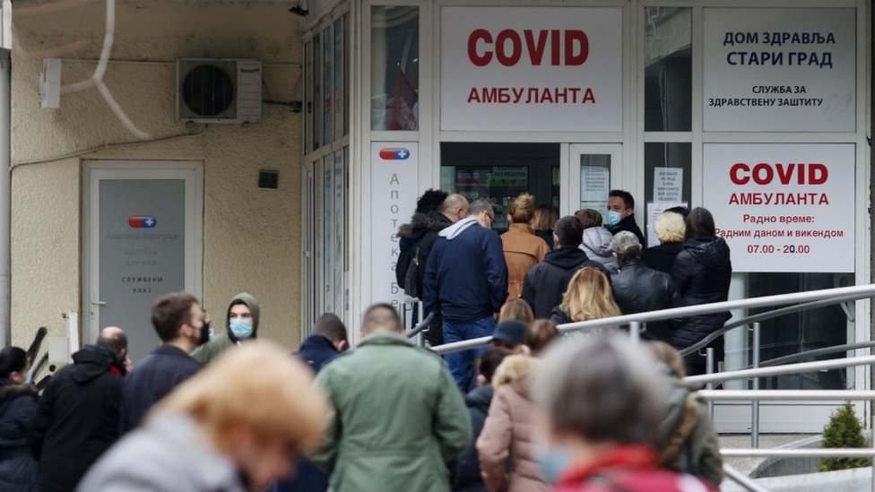 Korona virus i Srbija: Od obaveznih maski, preko masovne vakcinacije, do života bez ograničenja