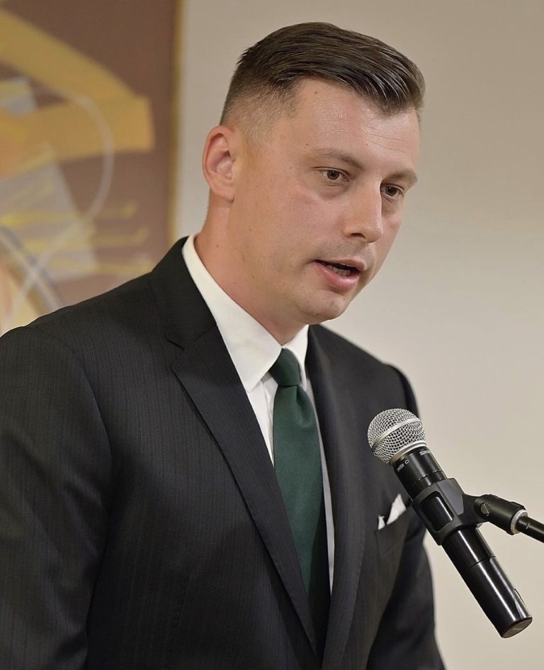BOOS: Da li je Usame Zukorlić svestan pogrešne politike?