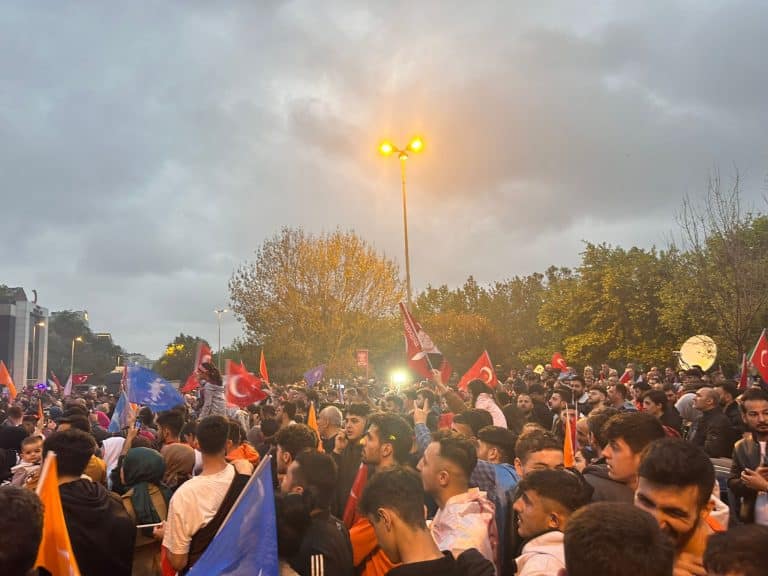 Erdogan proglasio pobedu na predsedničkim izborima, u toku okupljanje njegovih pristalica (UŽIVO  VIDEO IZ TURSKE)