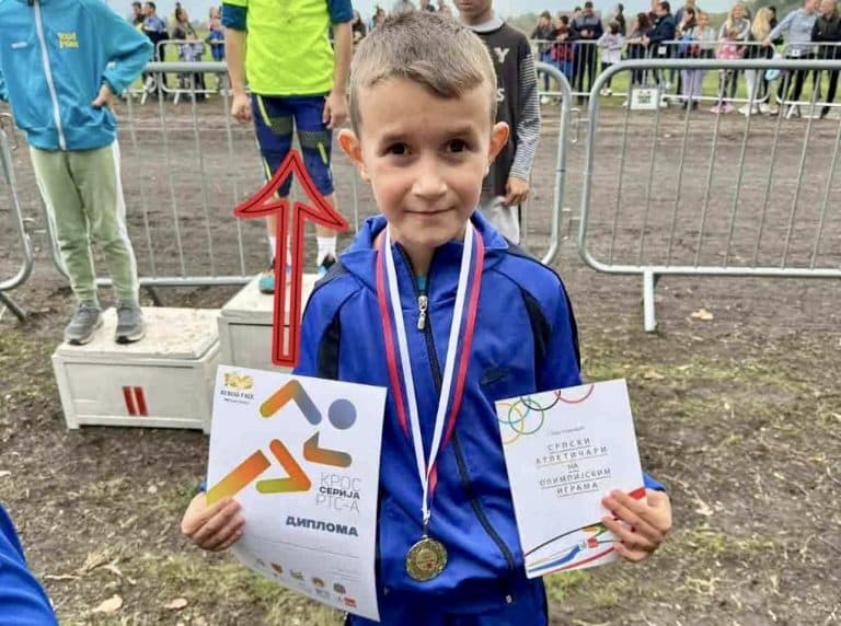Vreme: Izmišljeni skandal na krosu RTS-a, dečak nije diskriminisan