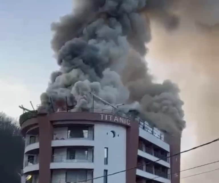 Požar u restoranu Titanic u Aqua Spa Termalu u Novom Pazaru (VIDEO)