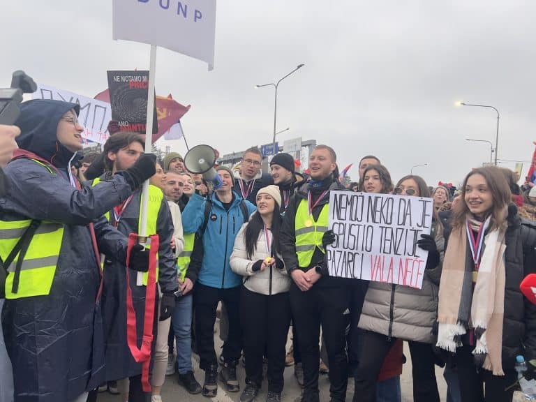 Novopazarski studenti u Kragujevcu: Iako smo umorni srećni smo i zadovoljni (VIDEO)