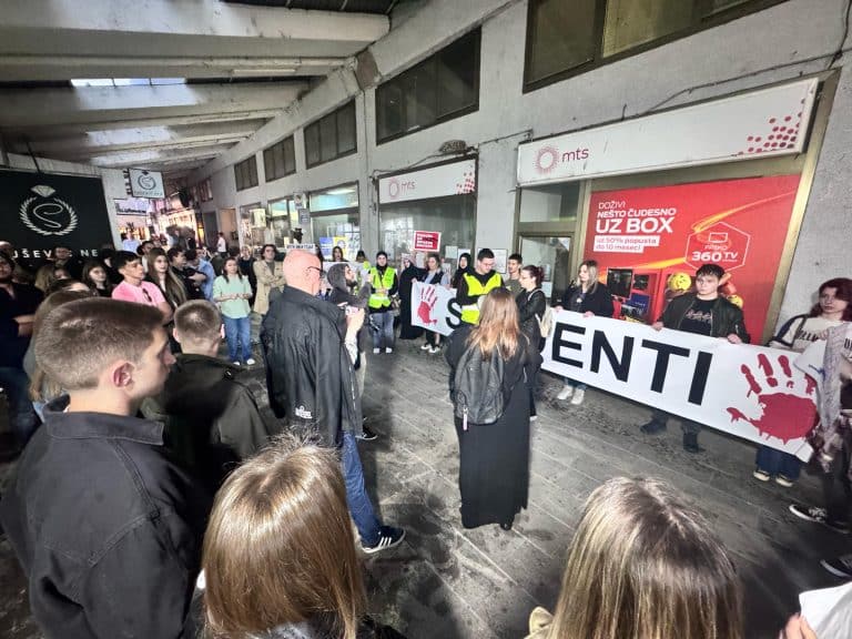Studenti: Zana Dolićanin nije naša rektorka (VIDEO)