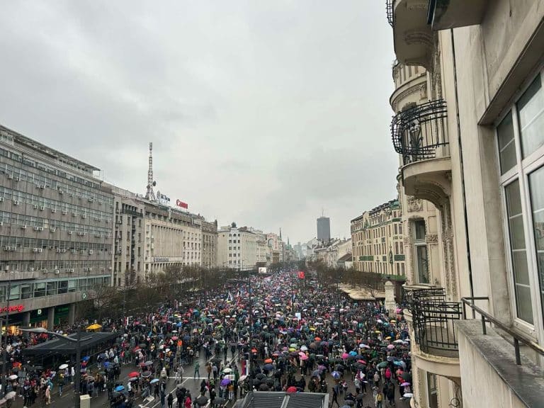 Studenti objavili da traže vanredne parlamentarne izbore