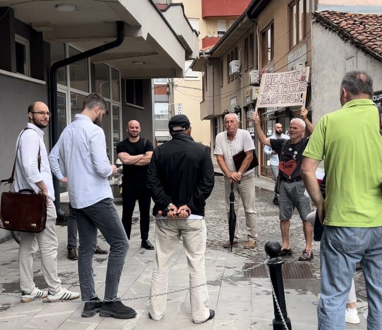 Novopazarski advokati obustavili rad na tri dana (VIDEO)