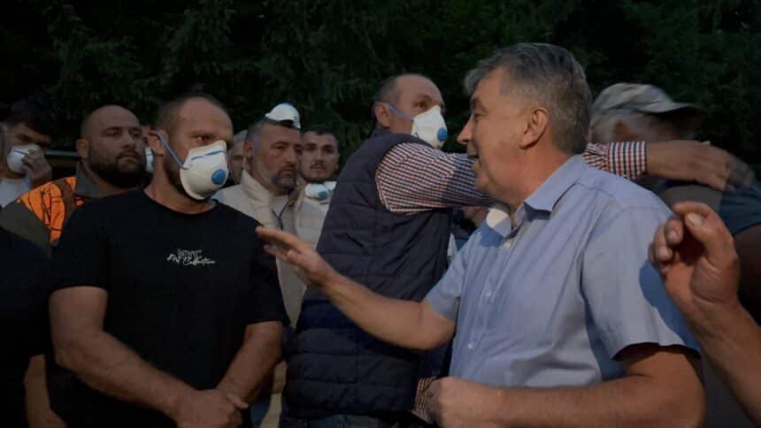 Direktor ZZJZ i meštani sela oko deponije Golo Brdo