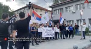 Sjenica protiv blokada: „Vučić ima našu veliku podršku, zahvalni smo mu na svemu” (VIDEO)