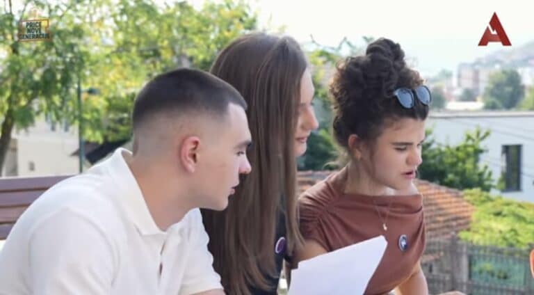 Mladi iz Novog Pazara osvajaju društvene mreže znanjem, a ne trendovima (VIDEO)