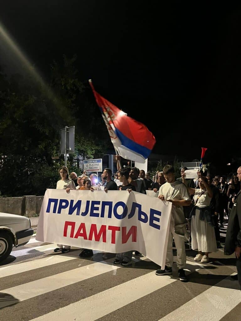 Građani Prijepolja: “Nama je u Prijepolju dozlogrdila ova vlast” (VIDEO)