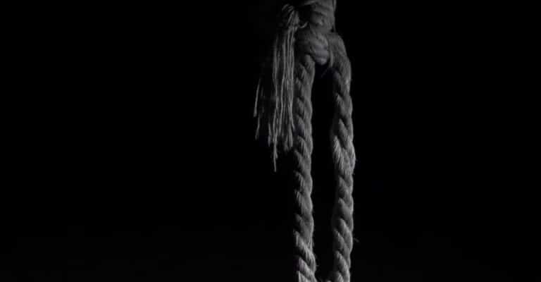 Mladić koji je dva puta pokušao da se ubije, spas pronašao u Božijoj kući / OSLOBOĐENJE (VIDEO)