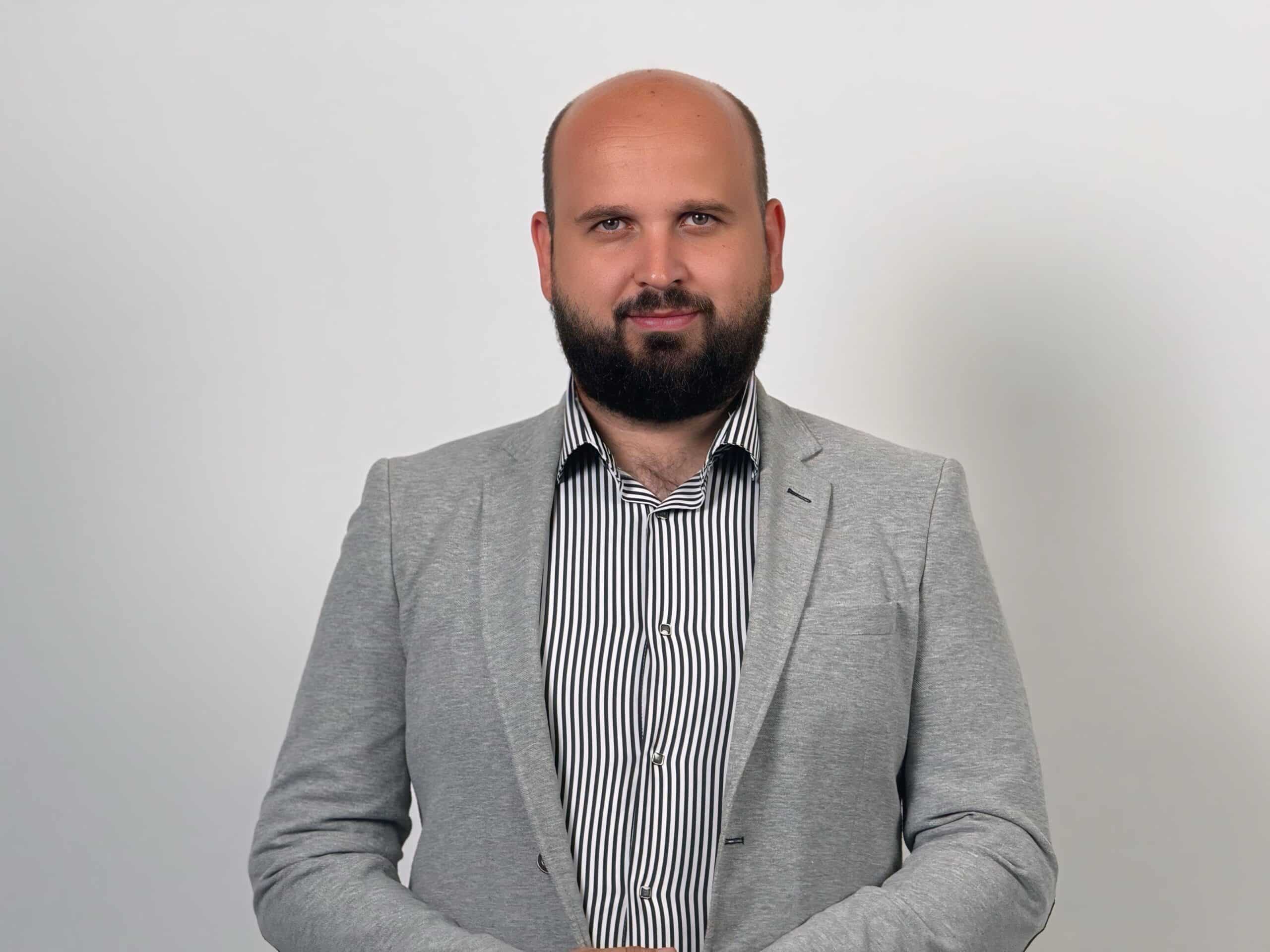 eaba4c82-5556-43ca-9f88-b0b0ce2d53b2