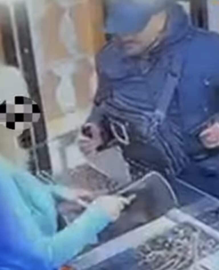 Pljačka zlatare u Novom Pazaru (VIDEO)