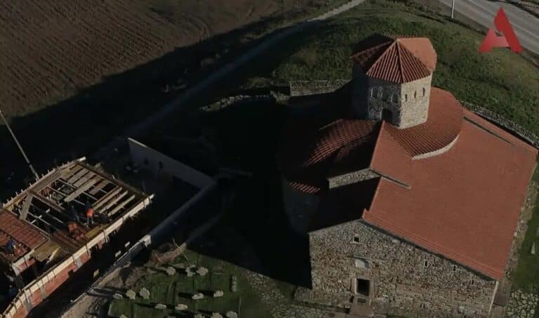 Eparhija raško-prizrenska: Nema premeštanja sedišta, gradnja kod Petrove crkve zakonita i u skladu sa UNESCO smernicama