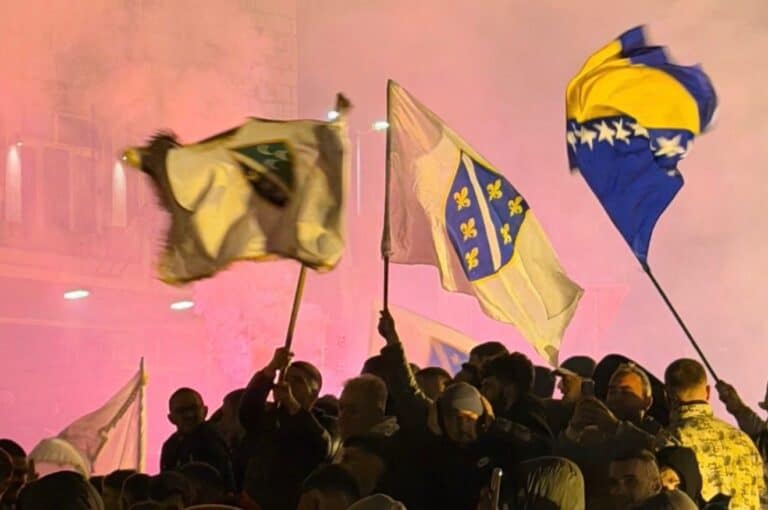 Slavlje na ulicama Novog Pazara: BiH izborila plasman na Svetsko prvenstvo (VIDEO)
