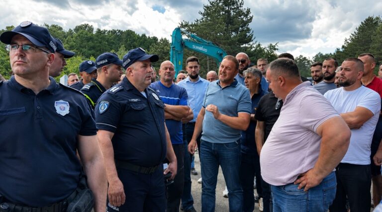 Rasprave među meštanima Sjenice: situacija i dalje napeta (VIDEO)