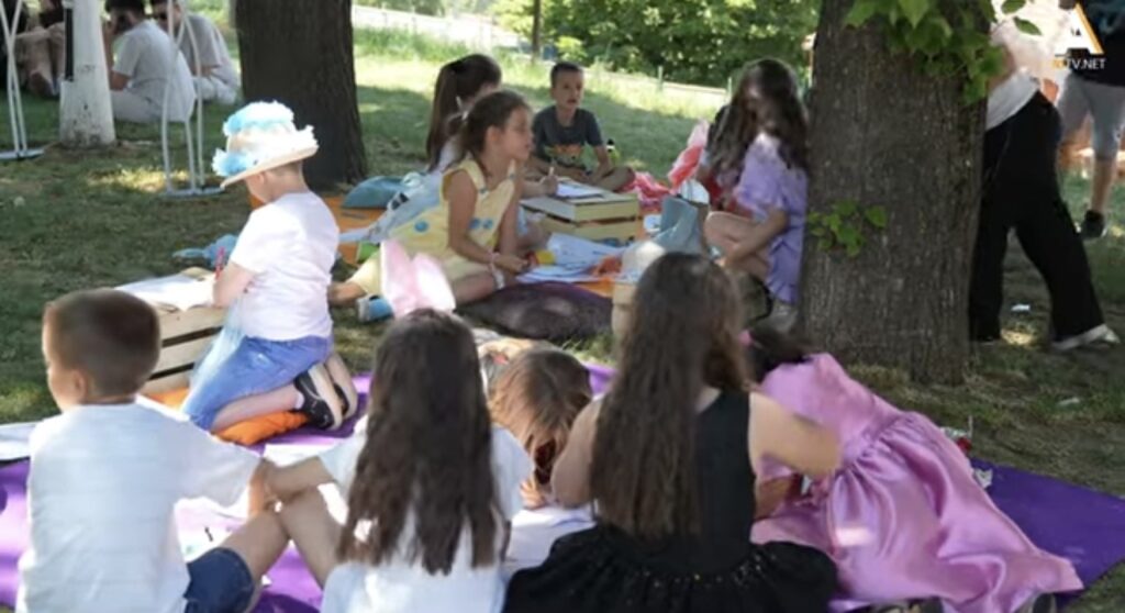Kroz igru do ekološke svesti: Eko fest okupio mališane u Novom Pazaru (VIDEO)