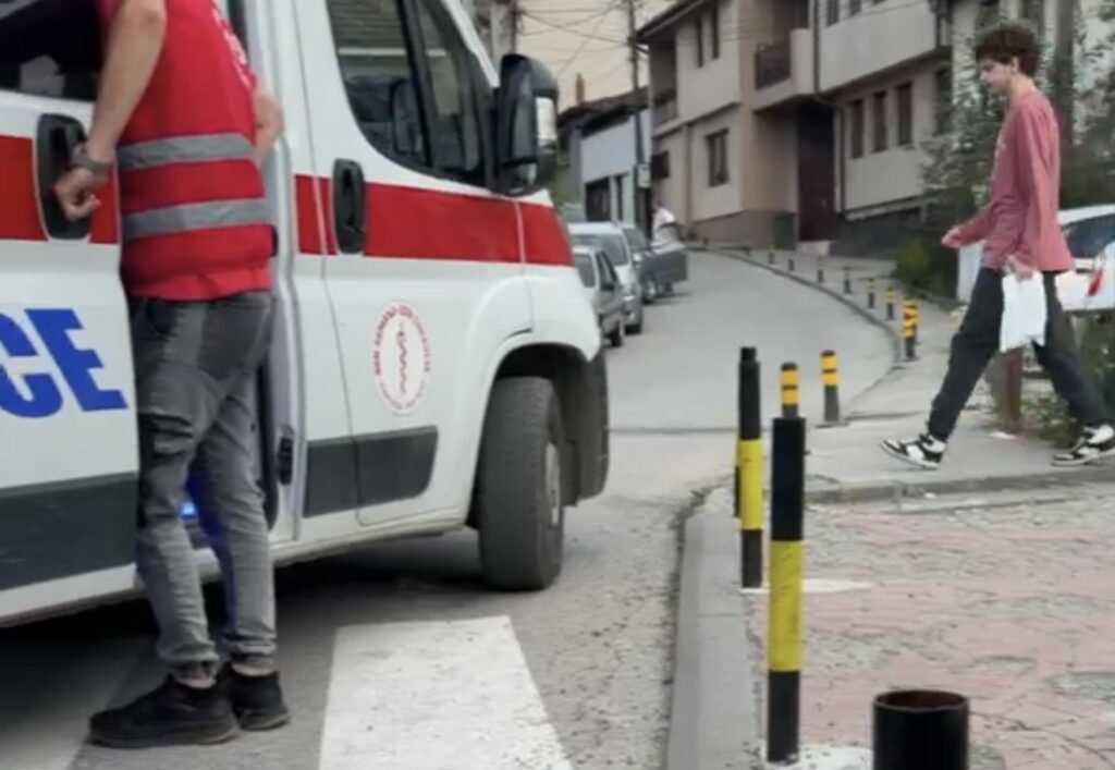 Da li stubići u Novom Pazaru ometaju rad hitnih službi i otežavaju brze intervencije? (VIDEO)