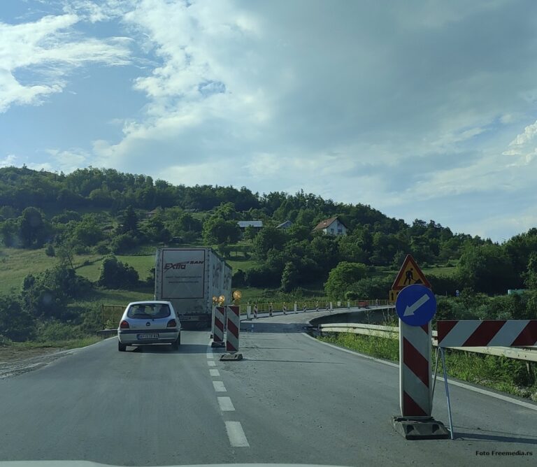 Totalna obustava saobraćaja na deonici Bele Vode–Novi Pazar zbog asfaltiranja