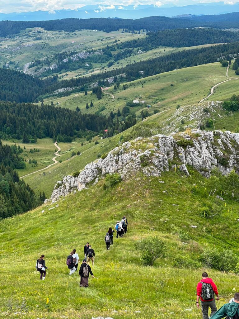 Nije samo more izbor za leto: Sve više Novopazaraca bira planinarske ture i odmor u prirodi