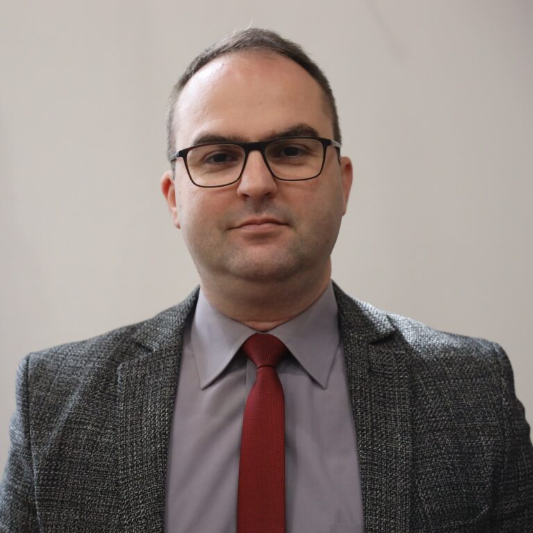 Merfid Kamešničanin podnosi ostavku na mesto šefa odborničke grupe