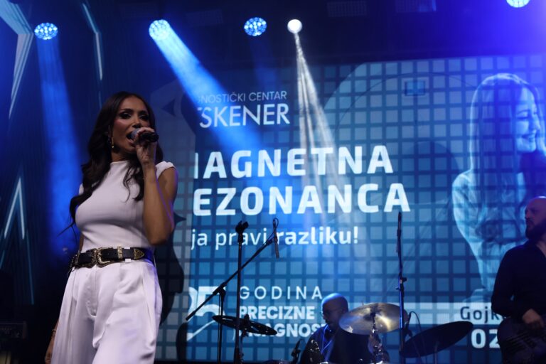 Emina Jahović zatvara festival “Stari grad” u svom rodnom Novom Pazaru (VIDEO)