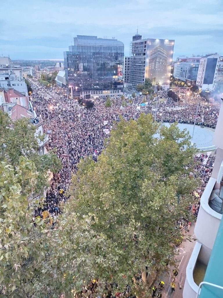 Studenti sa Slavije poslali poruku pred izbore: „Srbija se osloboditi mora“ (VIDEO)